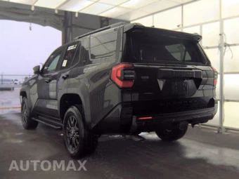 2025 Toyota 4Runner SR5 - miniatura 8