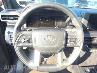 2025 Toyota 4Runner SR5 - miniatura 10
