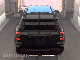 2025 Toyota 4Runner SR5 - miniatura 5
