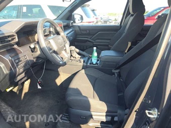 2025 Toyota 4Runner SR5 - miniatura 7