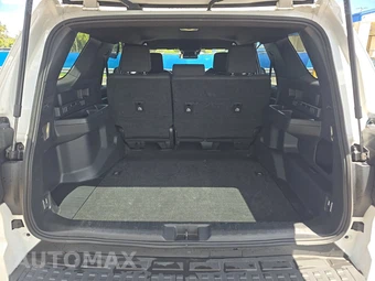 2025 Toyota 4Runner SR5 - miniatura 16