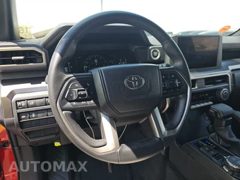 2025 Toyota 4Runner SR5 - miniatura 10
