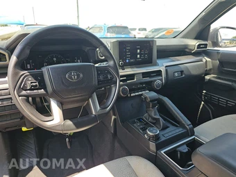 2025 Toyota 4Runner SR5 - miniatura 11