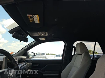 2025 Toyota 4Runner SR5 - miniatura 14