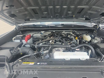 2025 Toyota 4Runner SR5 - miniatura 15