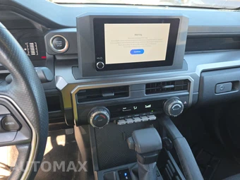 2025 Toyota 4Runner SR5 - miniatura 11
