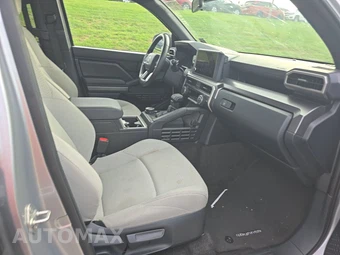 2025 Toyota 4Runner SR5 - miniatura 14