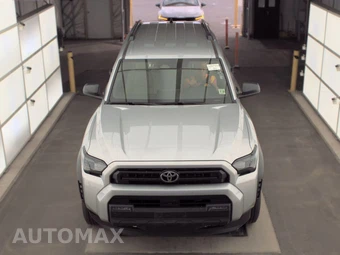 2025 Toyota 4Runner SR5 - miniatura 2