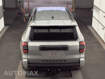 2025 Toyota 4Runner SR5 - miniatura 6