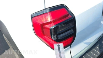 2025 Toyota 4Runner SR5 - miniatura 20