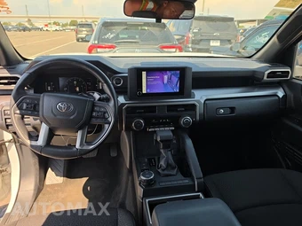2025 Toyota 4Runner SR5 - miniatura 11