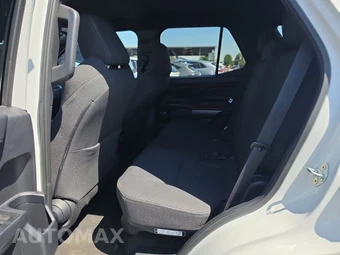 2025 Toyota 4Runner SR5 - miniatura 13