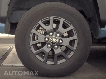 2025 Toyota 4Runner SR5 - miniatura 11
