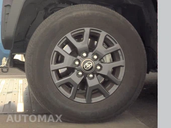2025 Toyota 4Runner SR5 - miniatura 9