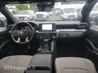2025 Toyota 4Runner SR5 - miniatura 17