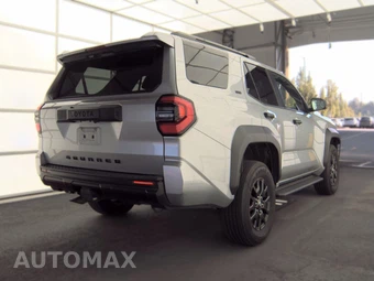 2025 Toyota 4Runner SR5 - miniatura 5