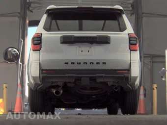 2025 Toyota 4Runner SR5 - miniatura 7