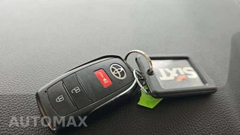 2025 Toyota 4Runner SR5 - miniatura 18