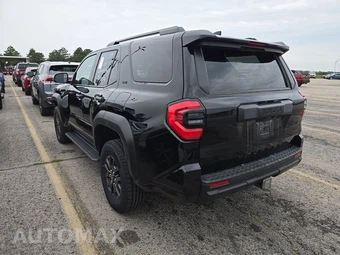 2025 Toyota 4Runner SR5 - miniatura 6