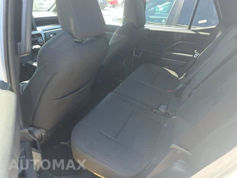 2025 Toyota 4Runner SR5 - miniatura 13