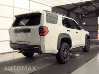 2025 Toyota 4Runner SR5 - miniatura 4