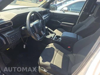 2025 Toyota 4Runner SR5 - miniatura 7
