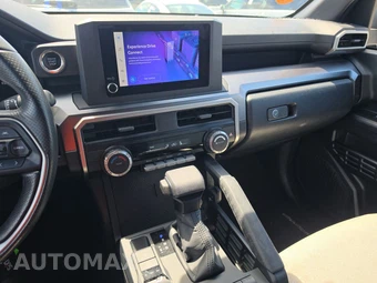 2025 Toyota 4Runner SR5 - miniatura 15