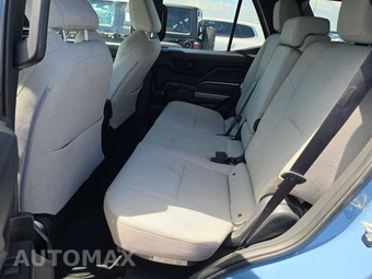 2025 Toyota 4Runner SR5 - miniatura 17