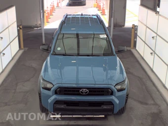 2025 Toyota 4Runner SR5 - miniatura 2
