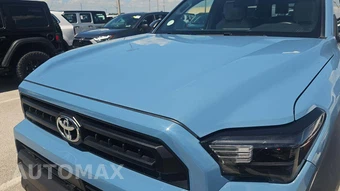 2025 Toyota 4Runner SR5 - miniatura 24