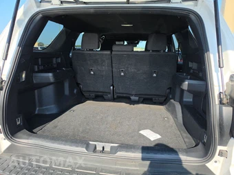 2025 Toyota 4Runner SR5 - miniatura 16