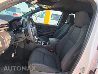 2025 Toyota 4Runner SR5 - miniatura 7