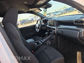 2025 Toyota 4Runner SR5 - miniatura 8