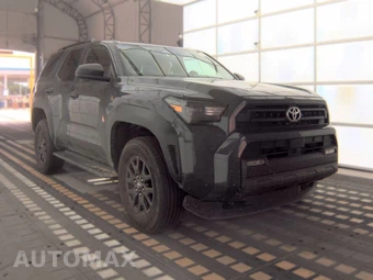 2025 Toyota 4Runner SR5 - miniatura 3