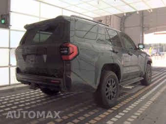 2025 Toyota 4Runner SR5 - miniatura 4