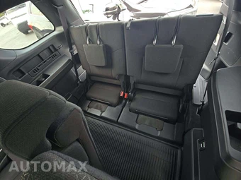 2025 Toyota 4Runner SR5 - miniatura 14