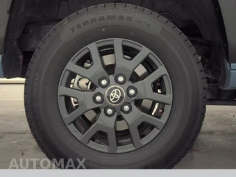 2025 Toyota 4Runner SR5 - miniatura 11