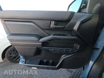 2025 Toyota 4Runner SR5 - miniatura 15