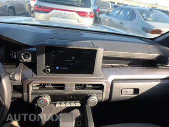 2025 Toyota 4Runner SR5 - miniatura 17