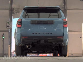 2025 Toyota 4Runner SR5 - miniatura 7