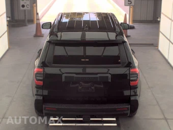 2025 Toyota 4Runner SR5 - miniatura 5
