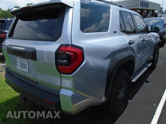 2025 Toyota 4Runner SR5 - miniatura 7