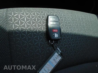 2025 Toyota 4Runner SR5 - miniatura 9