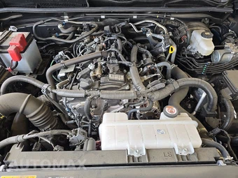 2025 Toyota 4Runner SR5 - miniatura 15
