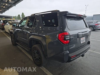 2025 Toyota 4Runner SR5 - miniatura 6