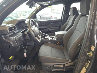 2025 Toyota 4Runner SR5 - miniatura 7