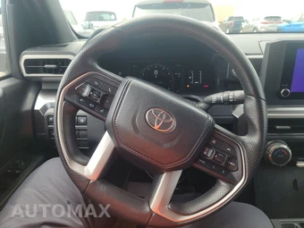 2025 Toyota 4Runner SR5 - miniatura 10