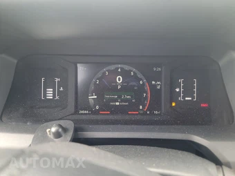 2025 Toyota 4Runner SR5 - miniatura 12