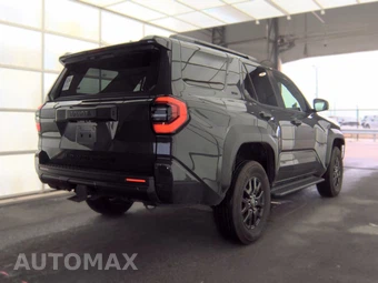 2025 Toyota 4Runner SR5 - miniatura 4