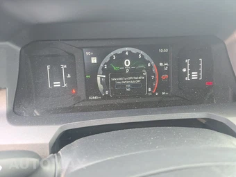 2025 Toyota 4Runner SR5 - miniatura 12